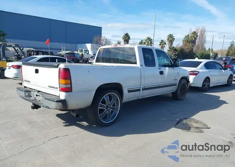 2001 Chevrolet Silverado 1500 Ls z USA, uszkodzony, nr VIN 2GCEC19T311376147